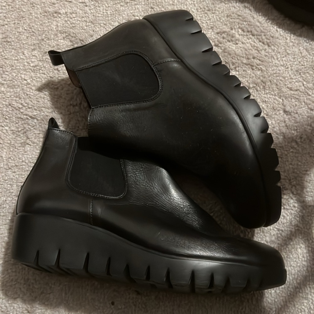 Wonders chelsea boot wedge